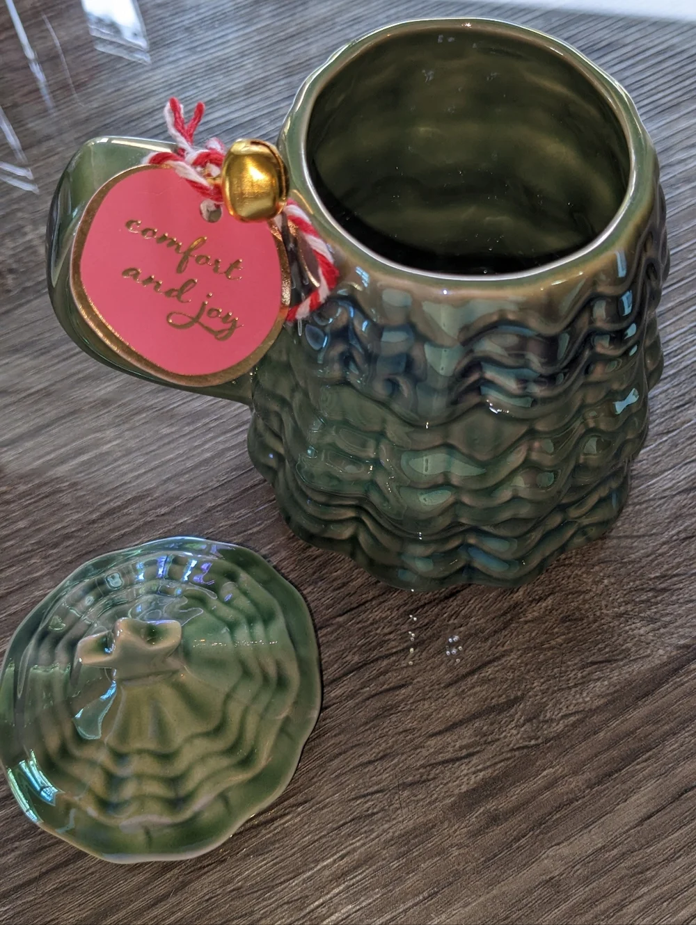 Anthropologie Mug Merry Lustre Tree Lidded Holly Green Holiday Christmas New